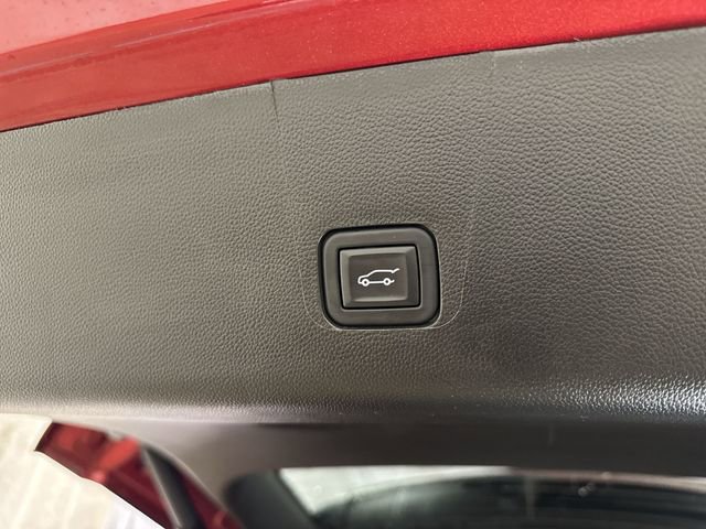 Certified 2023 Chevrolet Traverse RS w/ LPO, Floor Liner Package image 32