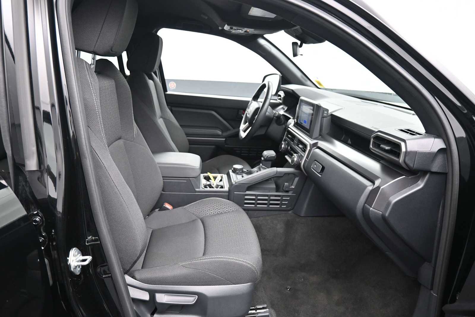 Certified 2025 Toyota 4Runner SR5 AWD/4WD image 24