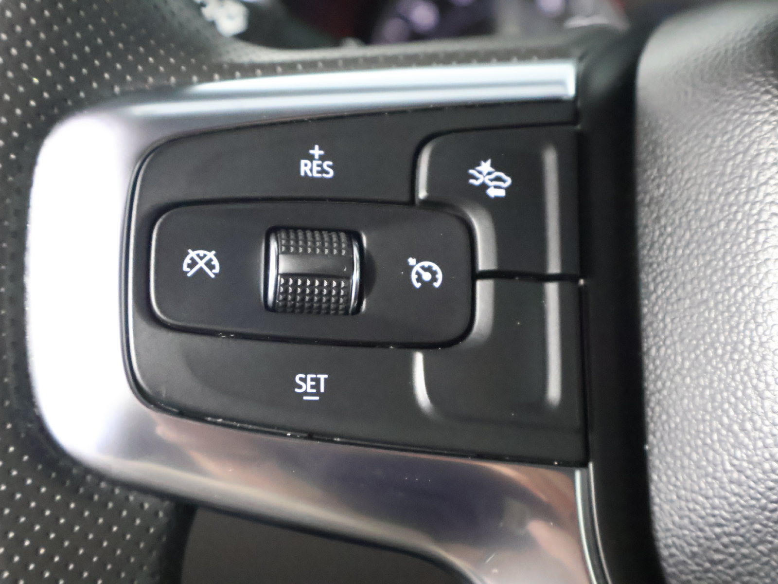 Used 2026 Chevrolet Blazer LT FWD image 34