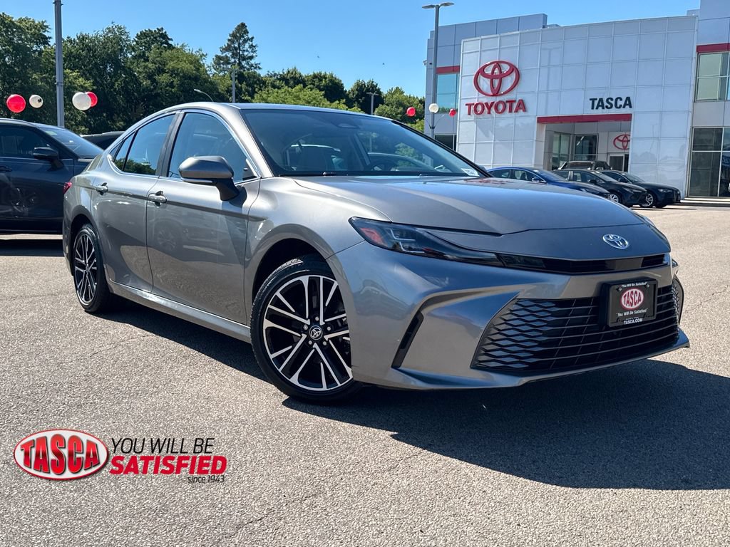 Used 2025 Toyota Camry XLE