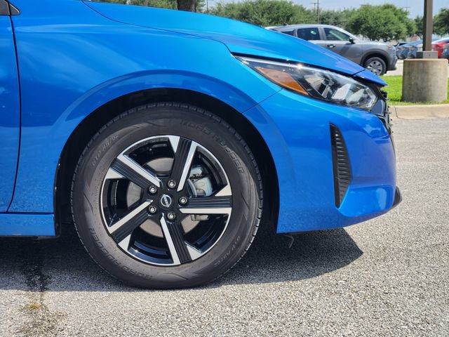 Used 2025 Nissan Sentra SV FWD image 9
