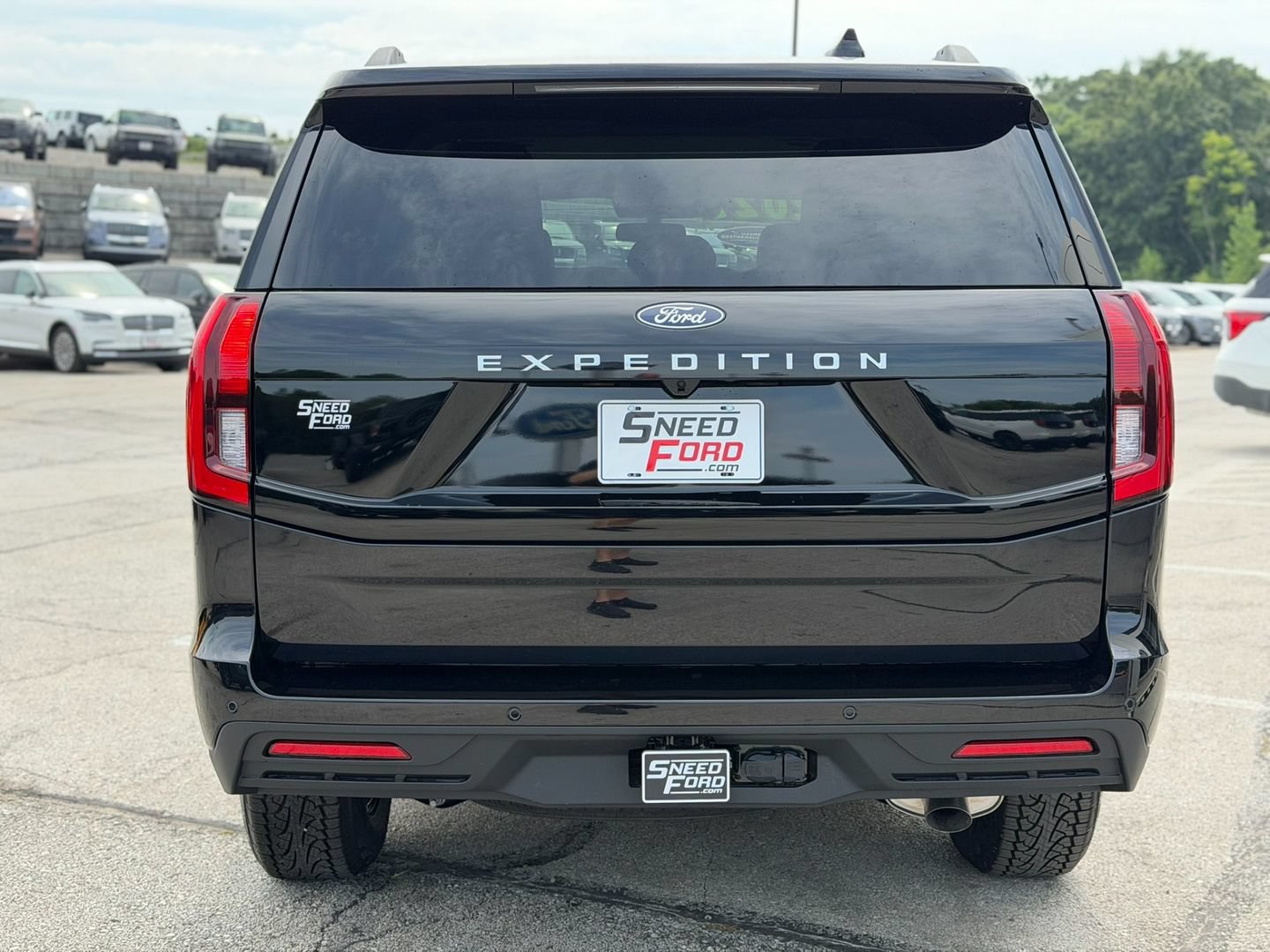 New 2027 Ford Expedition Active AWD/4WD image 6