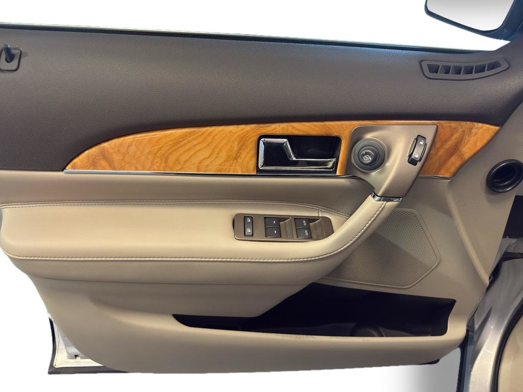Used 2015 Lincoln MKX AWD w/ Equipment Group 102A image 15