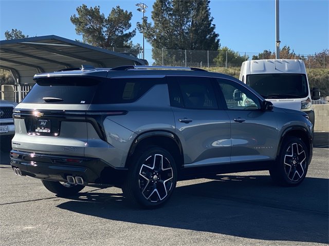 New 2026 Chevrolet Traverse High Country w/ LPO, Floor Liner Package image 5