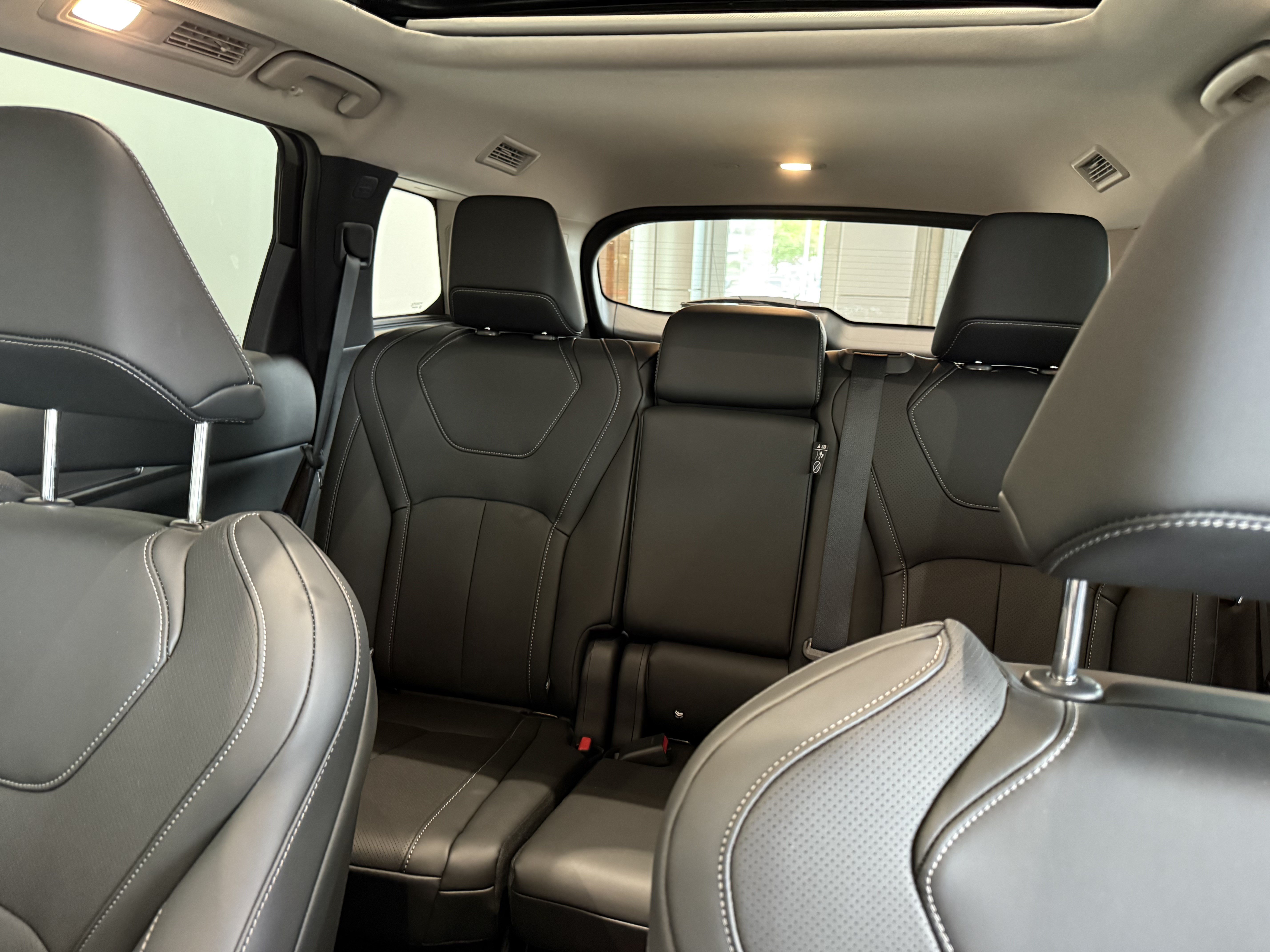New 2027 INFINITI QX60 Luxe w/ Cargo Package AWD/4WD image 13