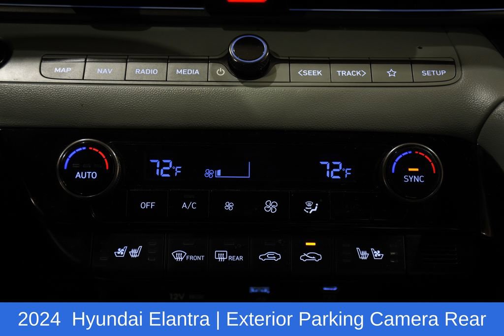 Used 2024 Hyundai Elantra Limited image 17