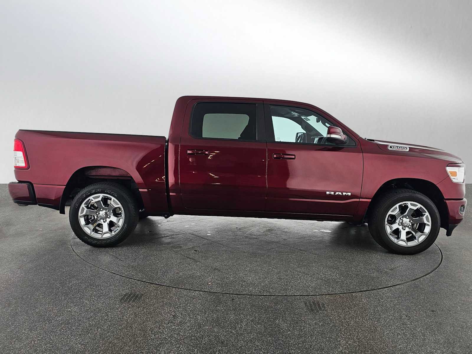Used 2022 RAM 1500 Big Horn AWD/4WD image 2