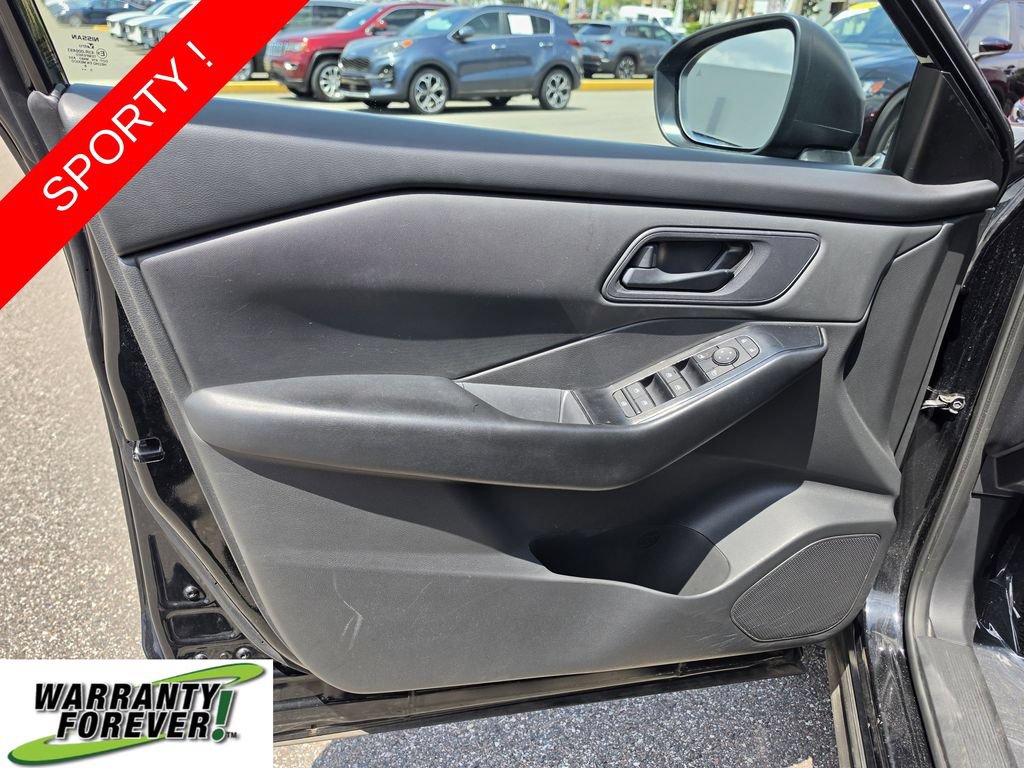 Used 2024 Nissan Rogue S AWD/4WD image 17