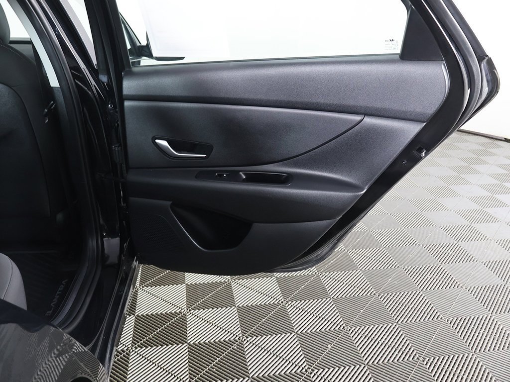 Used 2023 Hyundai Elantra Blue w/ Winter Weather Package image 25