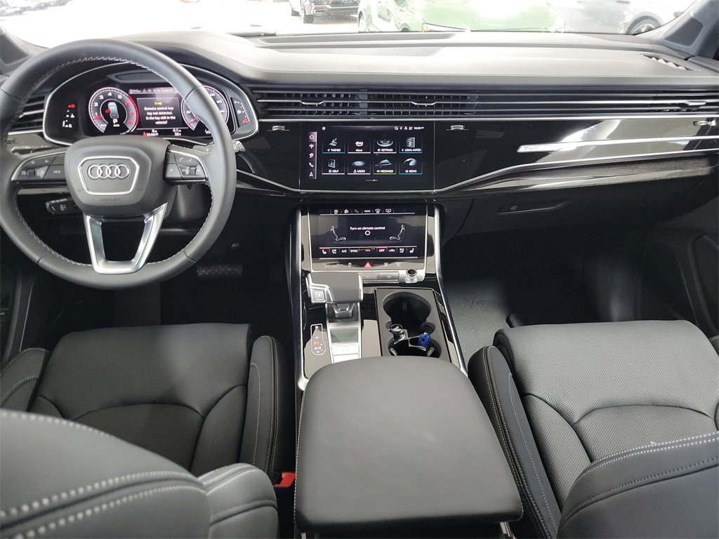 New 2025 Audi Q7 3.0T Prestige image 17