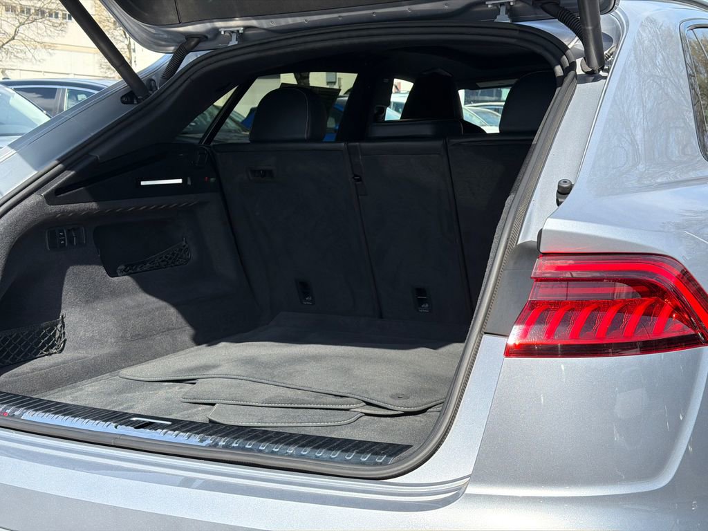 Used 2021 Audi SQ8 Premium Plus w/ SQ8 Black Optic Package image 7
