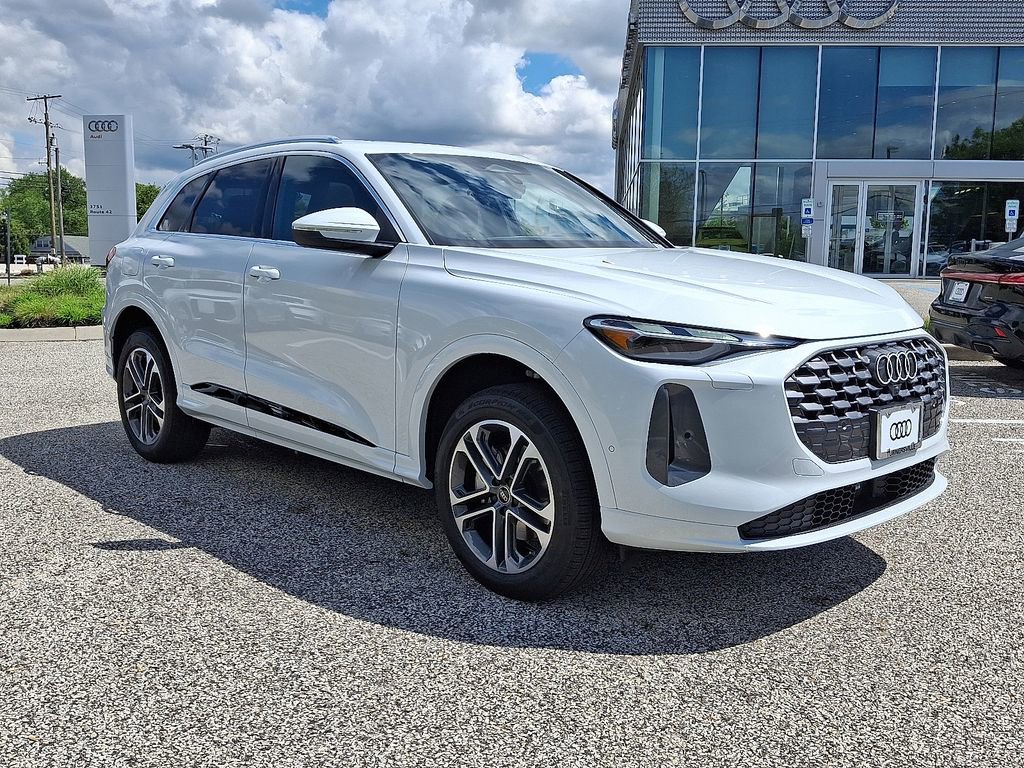 New 2026 Audi Q5 Premium AWD/4WD image 2