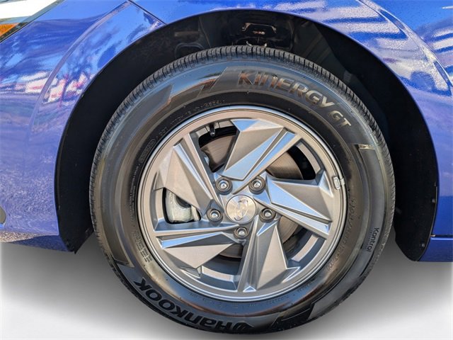 Used 2025 Hyundai Elantra SE image 8