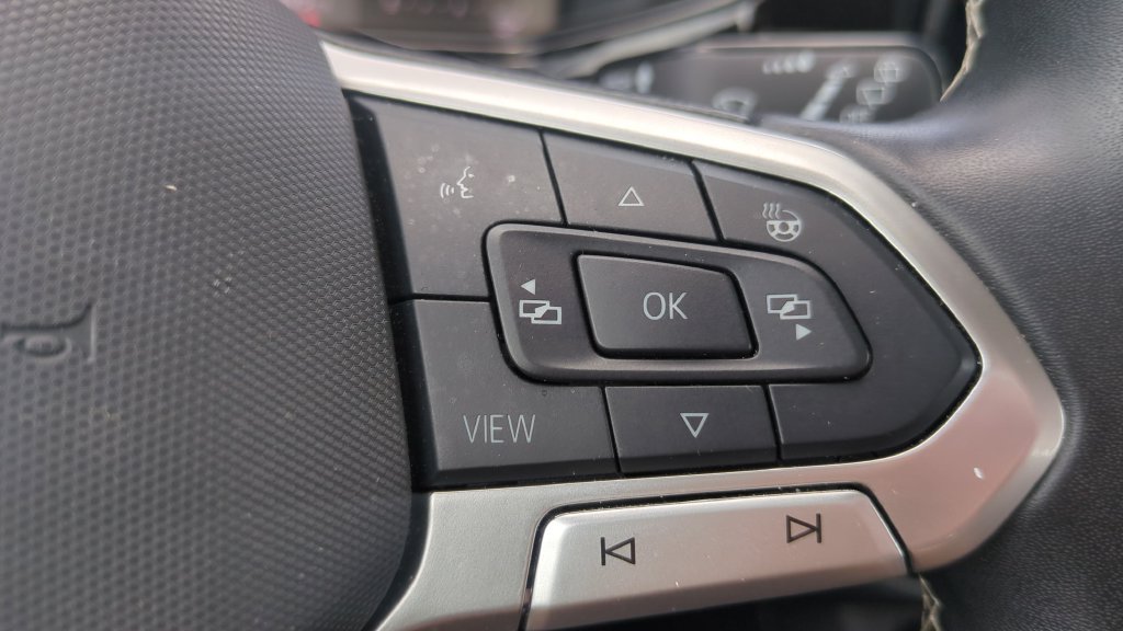 Used 2025 Volkswagen Taos S AWD/4WD image 19