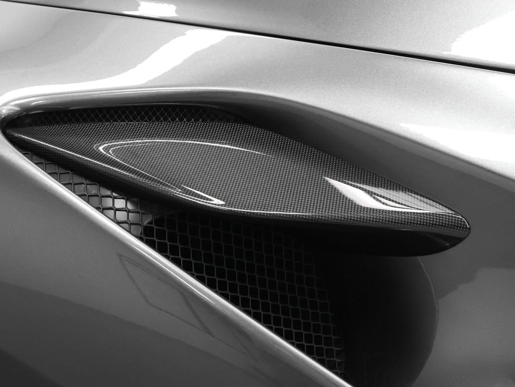 Certified 2022 Ferrari F8 Tributo RWD image 37