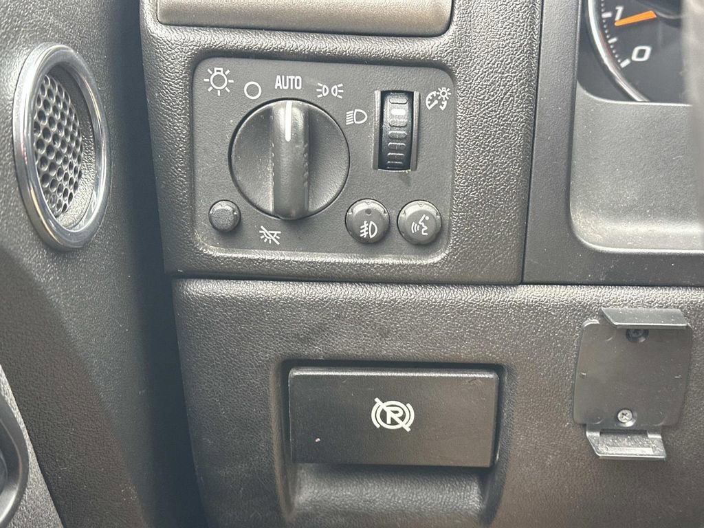 Used 2012 Chevrolet Colorado W/T image 21