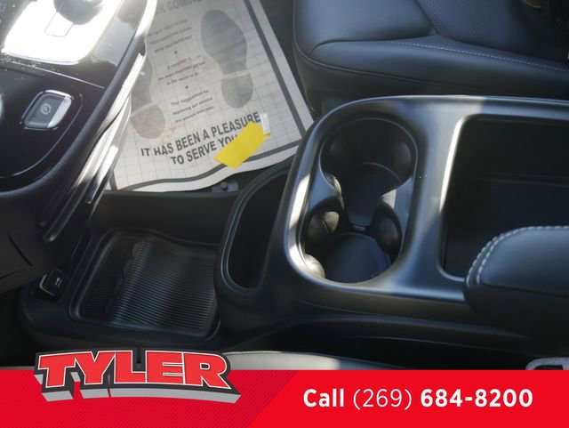 New 2026 Chrysler Pacifica Select FWD image 36