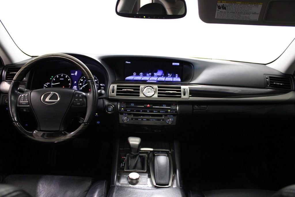 Used 2013 Lexus LS 460 AWD w/ Comfort Pkg image 36