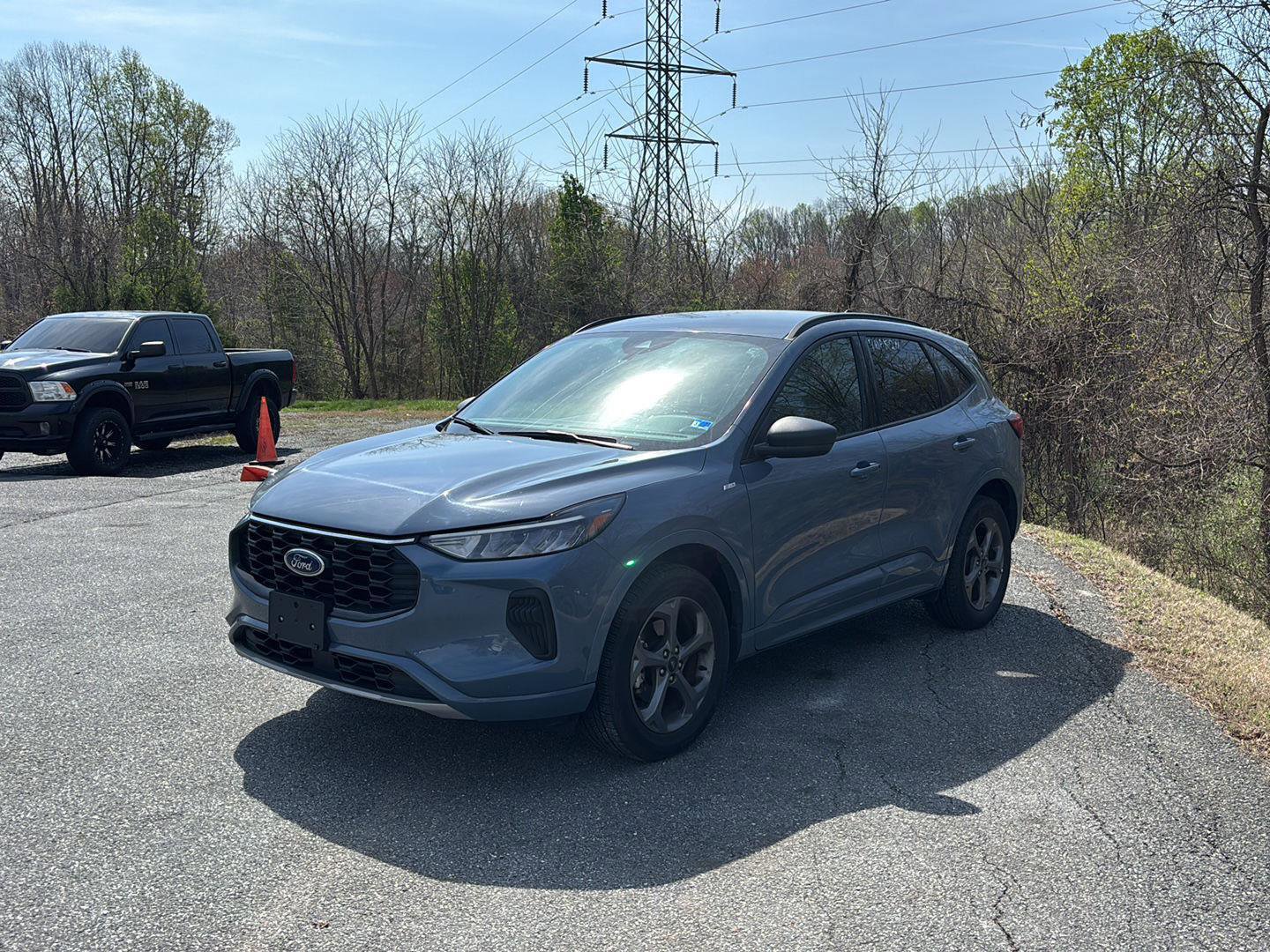 Used 2024 Ford Escape ST-Line image 3