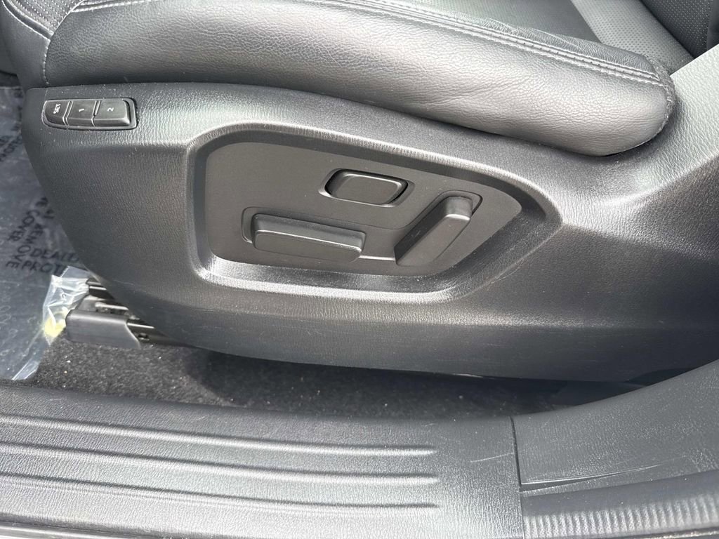 Certified 2023 MAZDA CX-9 Touring Plus image 29