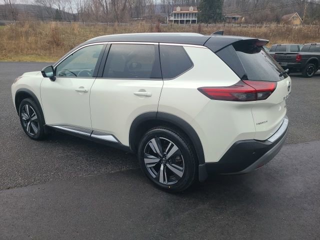 Used 2021 Nissan Rogue SL w/ Premium Package image 3