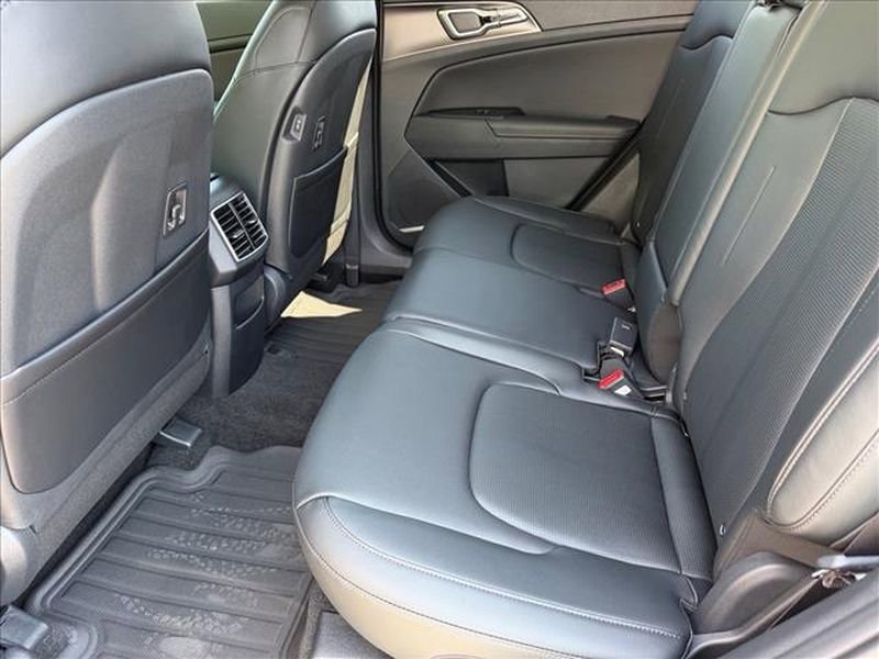New 2026 Kia Sportage EX FWD image 13