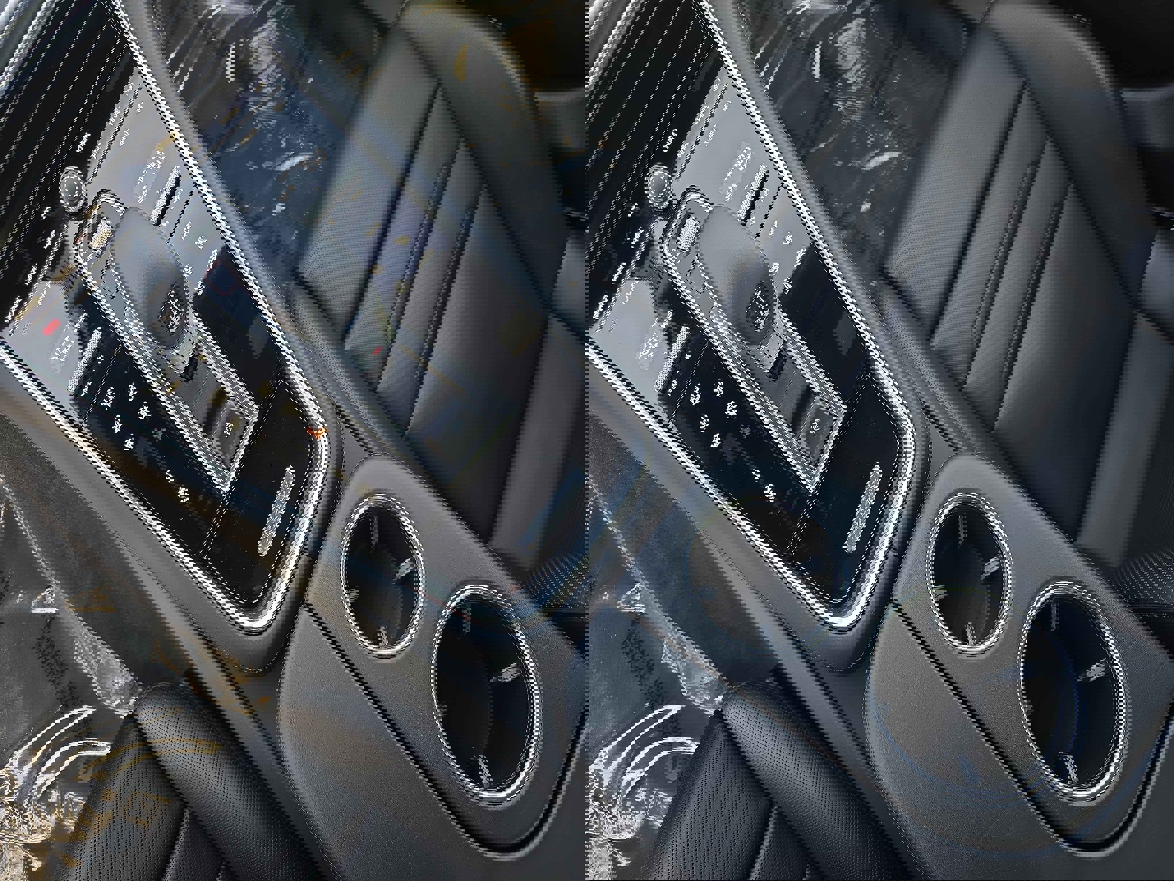 Used 2020 Porsche Panamera GTS image 26