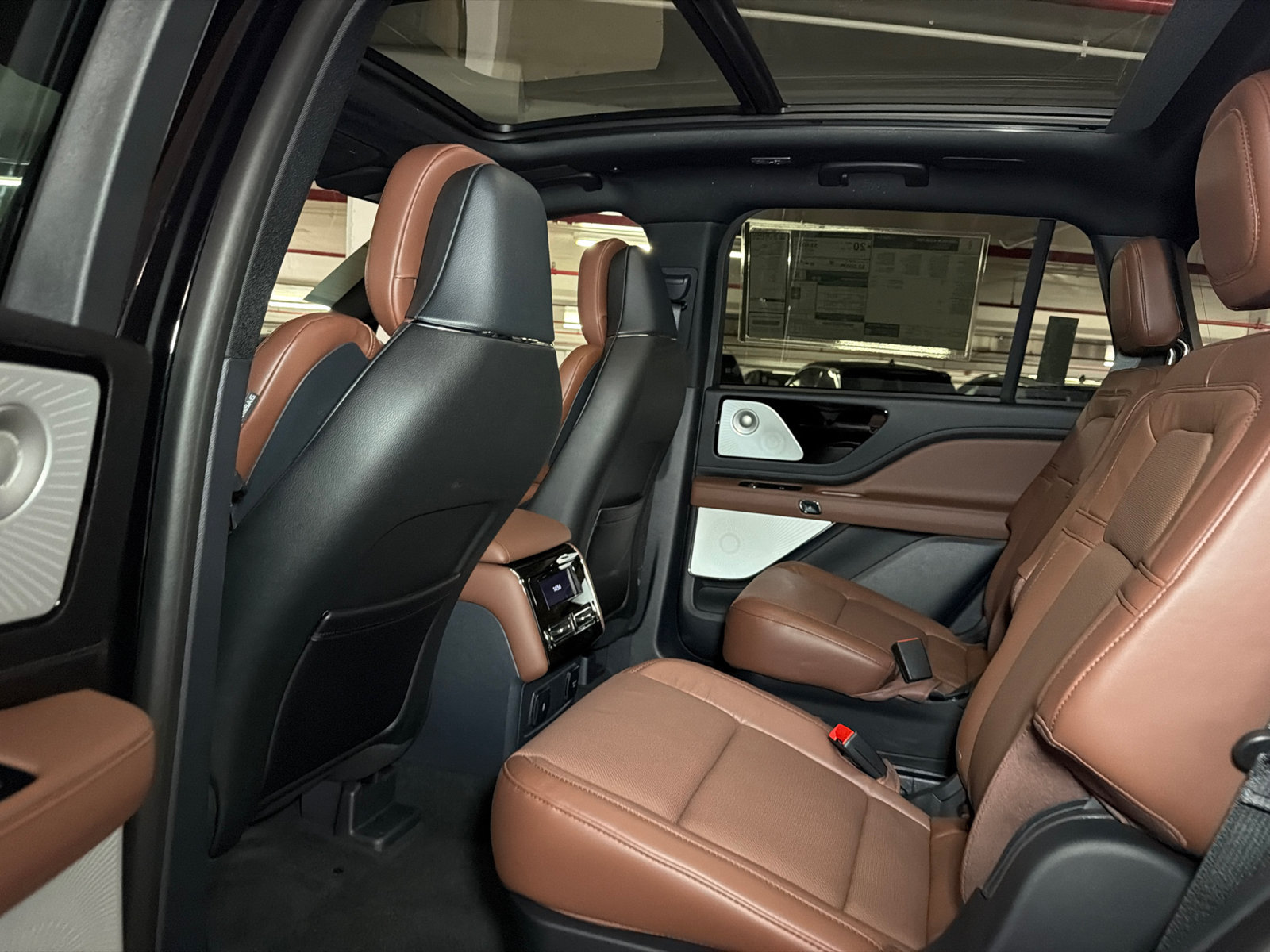 New 2027 Lincoln Aviator Reserve AWD/4WD image 21