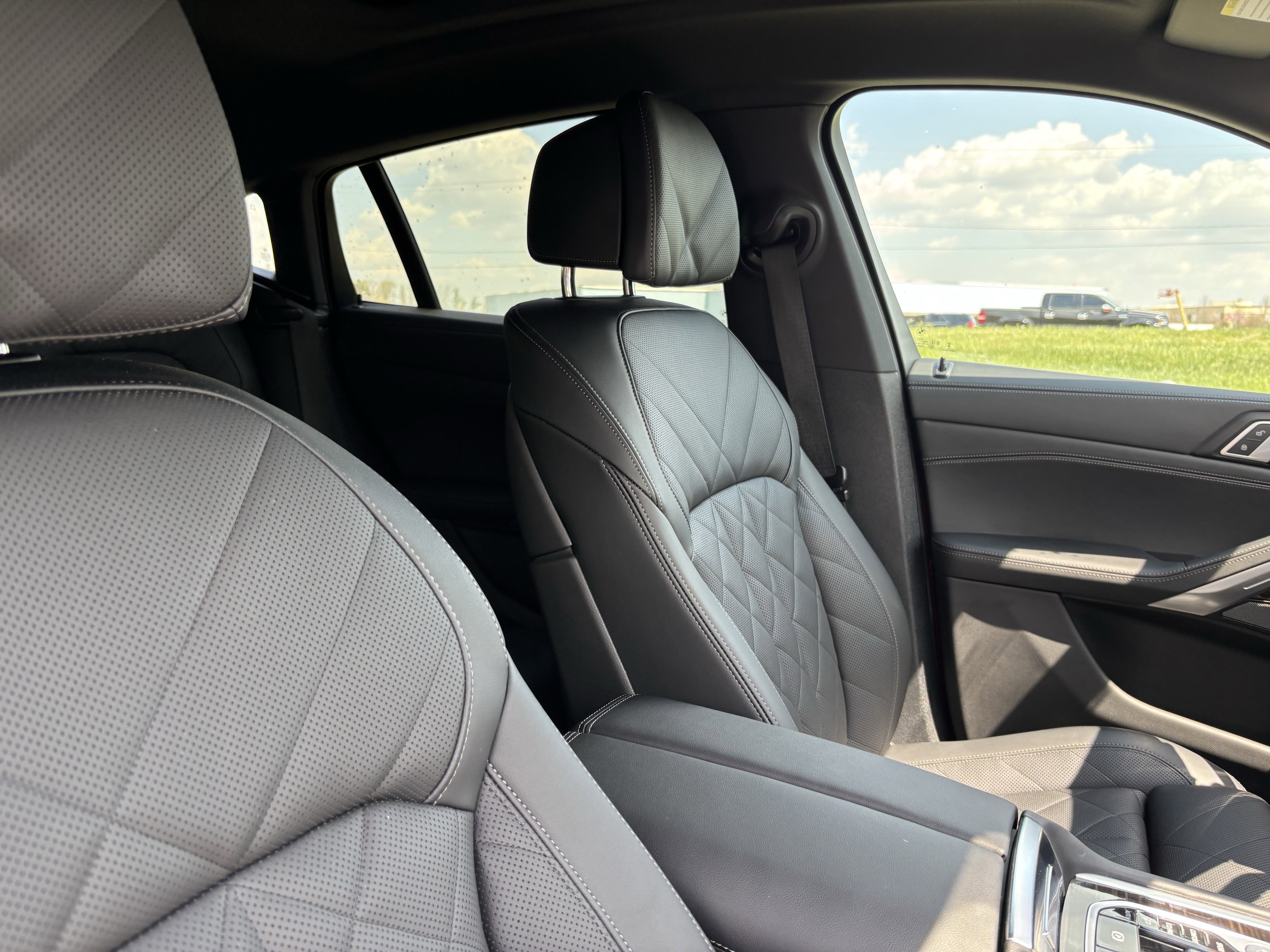 Certified 2026 BMW X6 xDrive40i AWD/4WD image 35