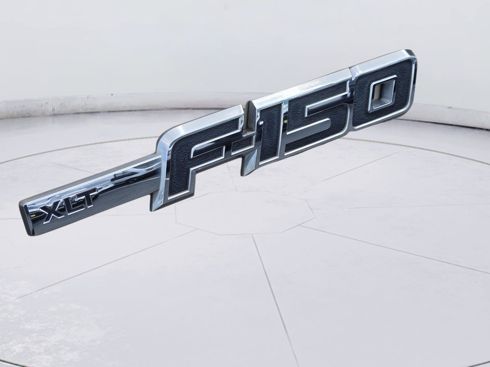 Used 2013 Ford F150 XLT w/ Mid Equipment Group RWD image 12