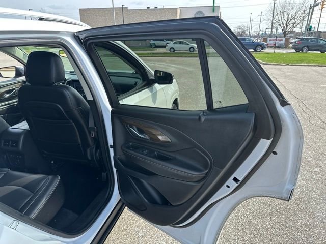 Used 2020 GMC Terrain Denali w/ Denali Premium Package AWD/4WD image 17
