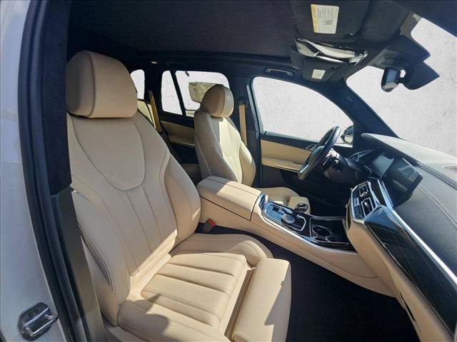 Used 2020 BMW X5 sDrive40i w/ Executive Package RWD image 19