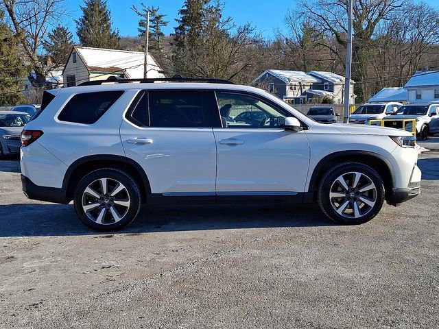 Used 2024 Honda Pilot Touring image 7
