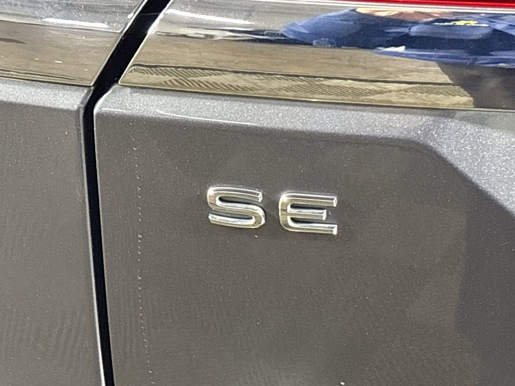 Certified 2024 Volkswagen Atlas SE image 23