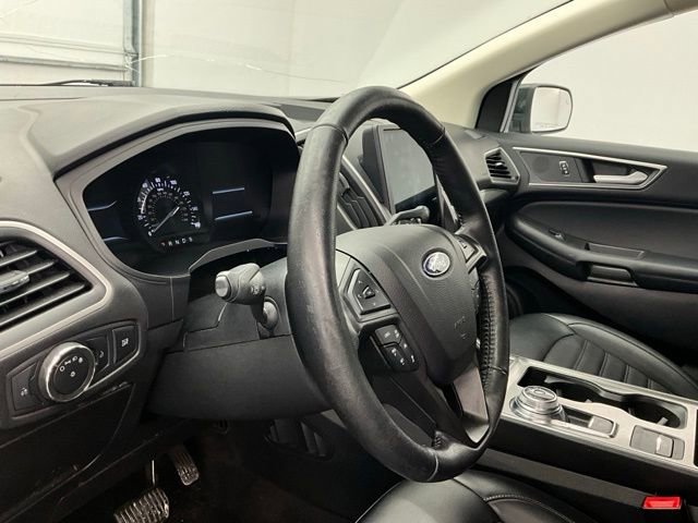 Used 2022 Ford Edge SEL w/ Cargo Accessory Package image 16