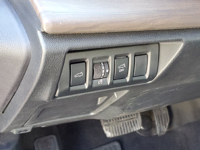 Used 2024 Subaru Outback Touring AWD/4WD image 9