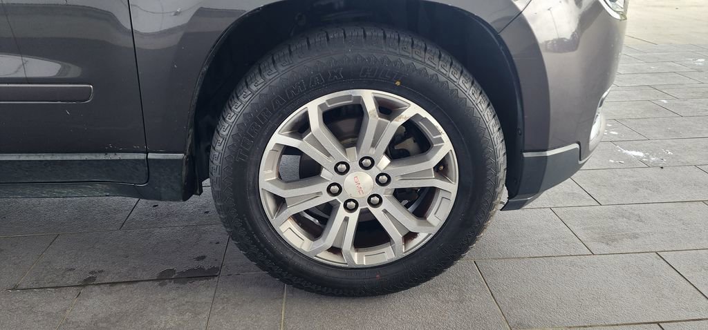 Used 2015 GMC Acadia SLT image 14