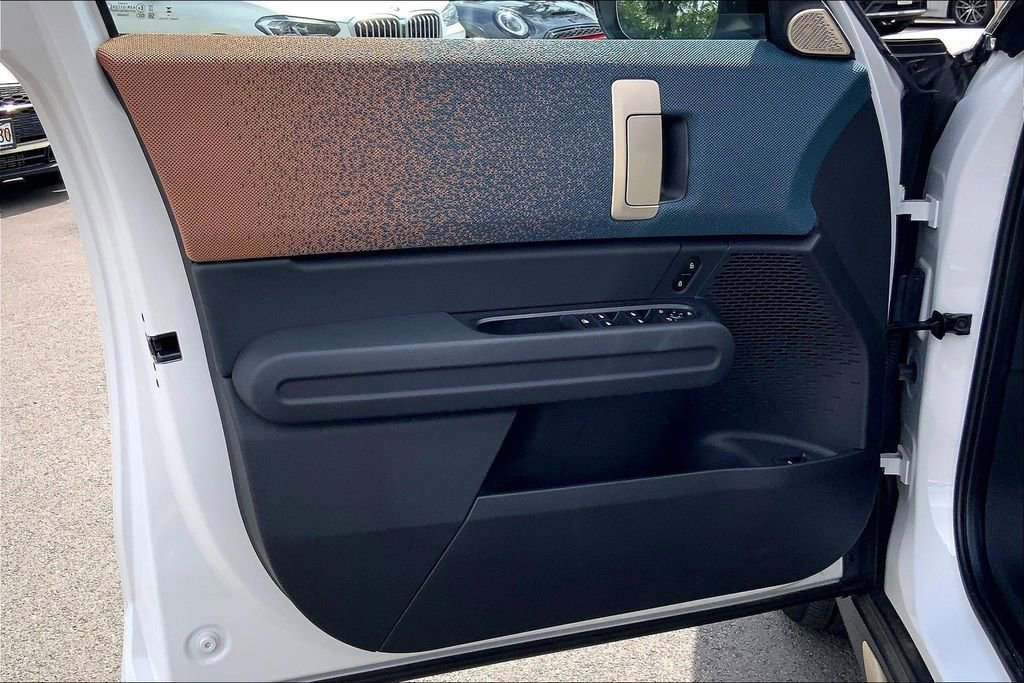 Certified 2025 MINI Cooper Countryman SE w/ Comfort Package Max image 25