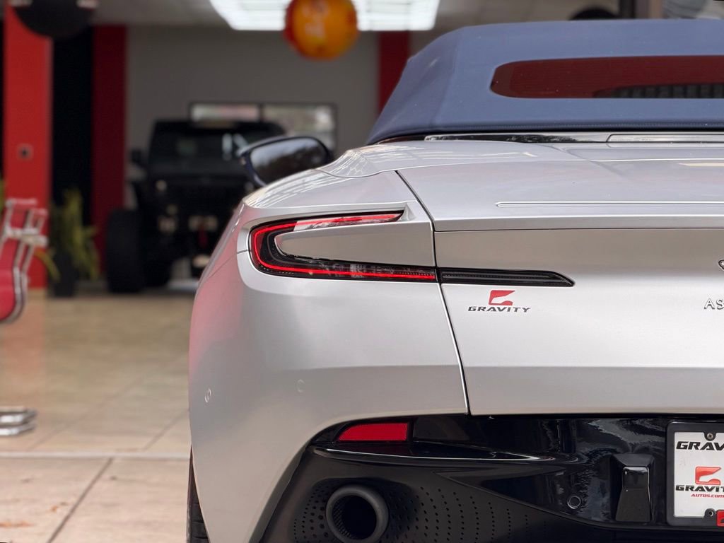 Used 2019 Aston Martin DB11 Volante image 15