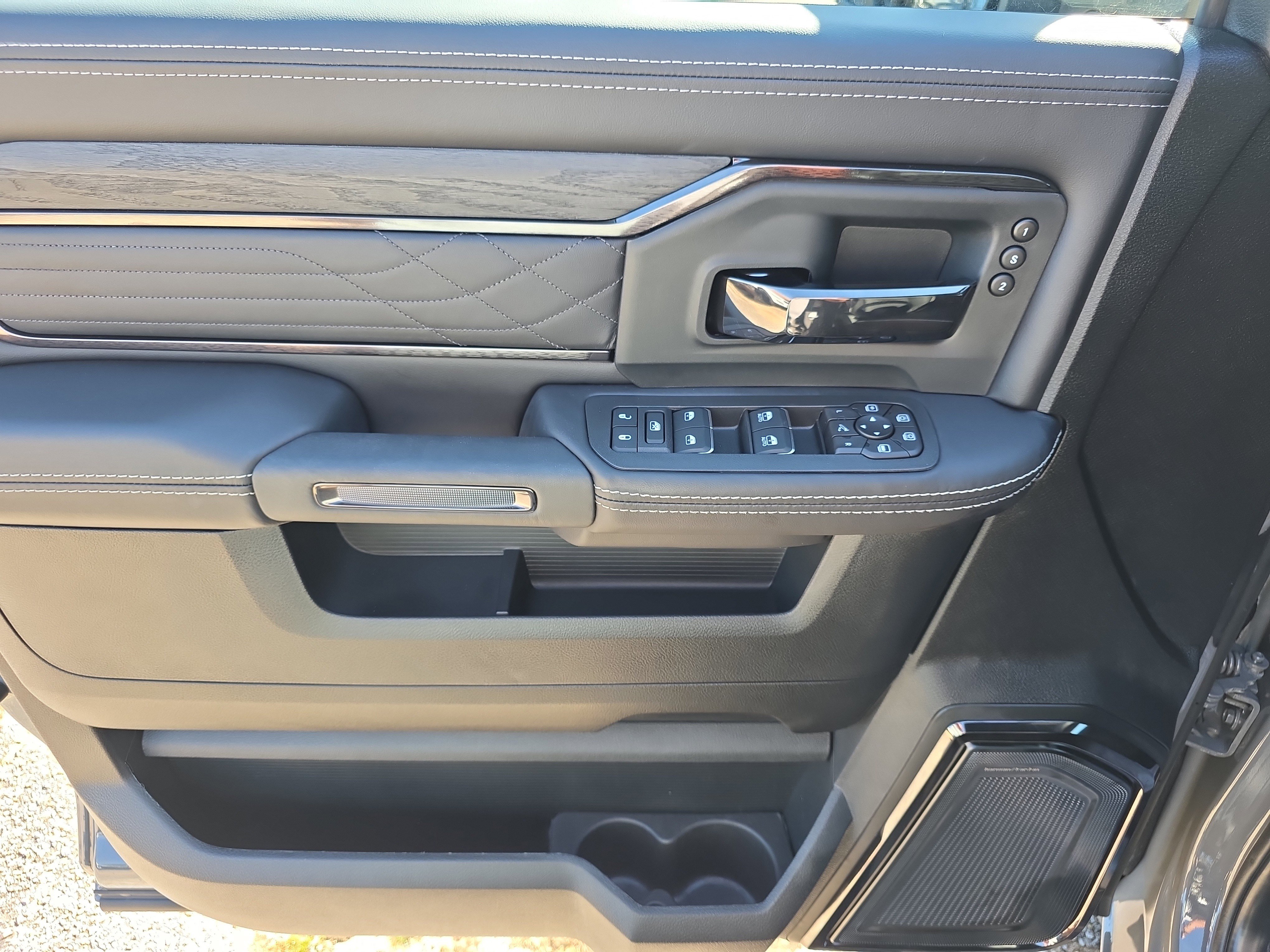 New 2026 RAM 3500 Limited image 17