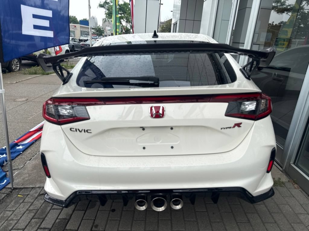 Used 2025 Honda Civic Type R image 4