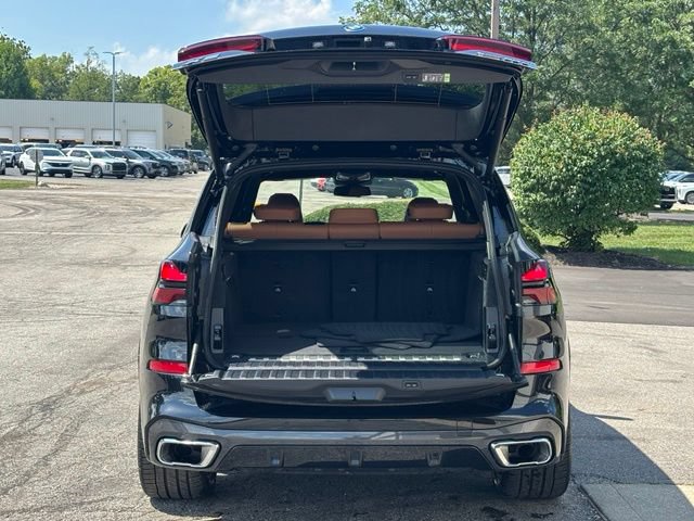 Certified 2026 BMW X5 xDrive50e w/ M Sport Package AWD/4WD image 33