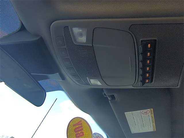 Used 2022 Ford F550 4x4 Regular Cab Super Duty image 28