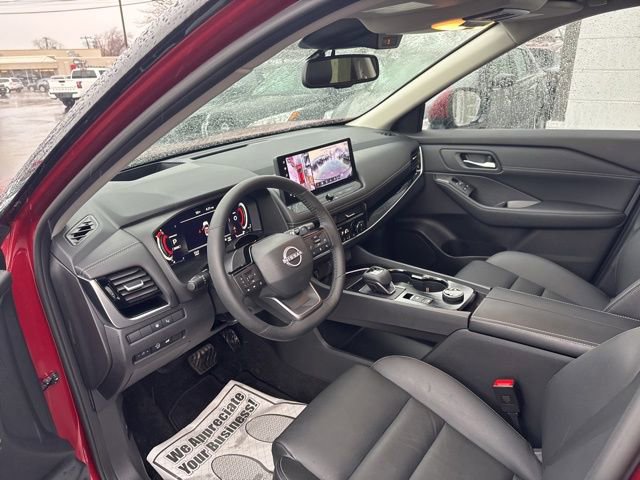 Used 2025 Nissan Rogue SL w/ Tech Package AWD/4WD image 9