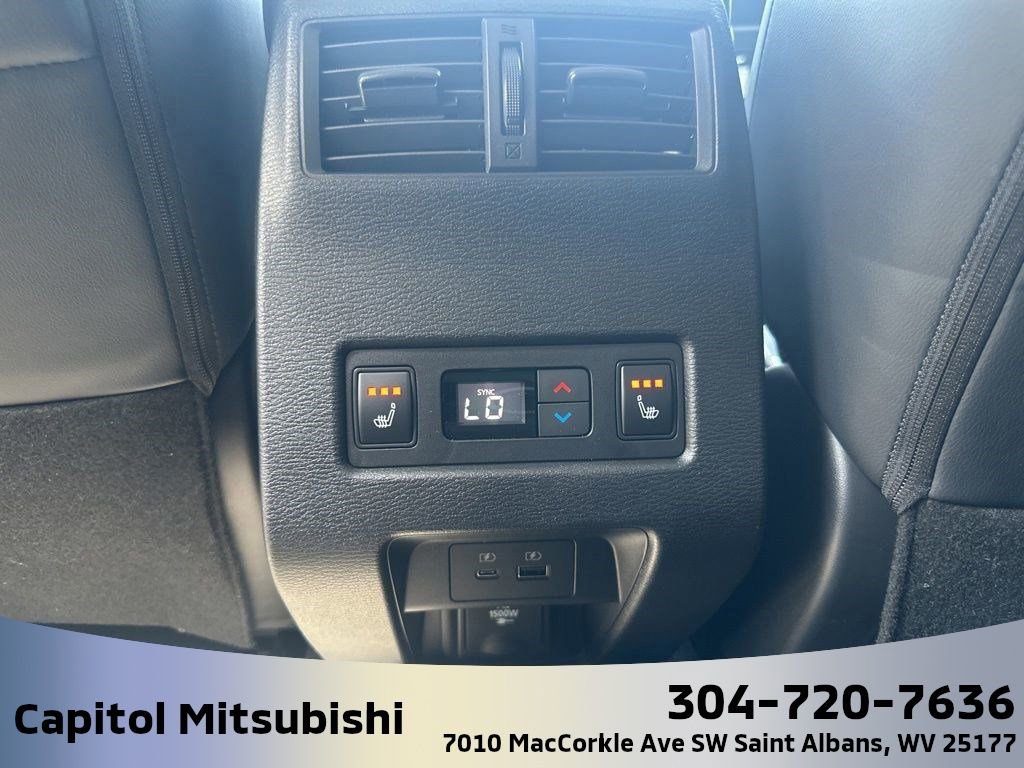 New 2025 Mitsubishi Outlander SEL image 30