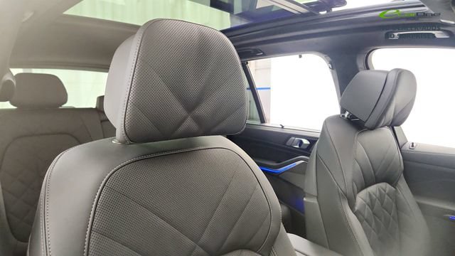 Used 2026 BMW X5 M60i AWD/4WD image 36