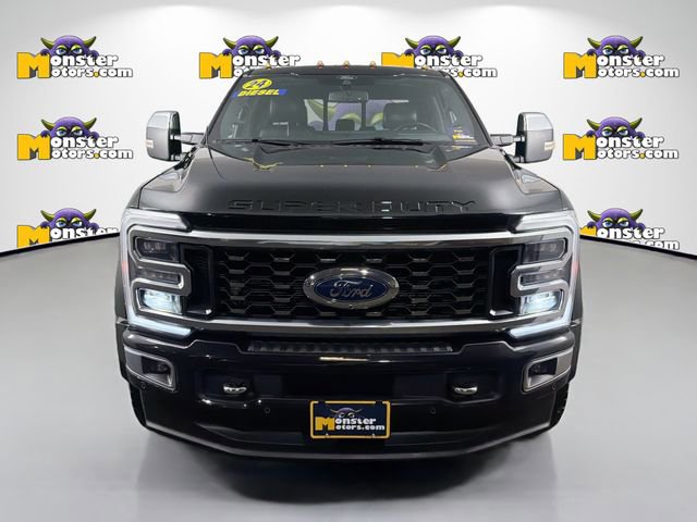 Used 2024 Ford F450 Platinum w/ Camper Package image 2