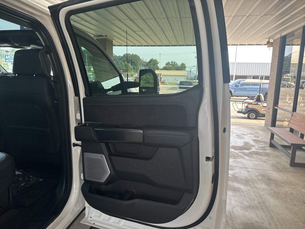 New 2026 Ford F250 Platinum image 25