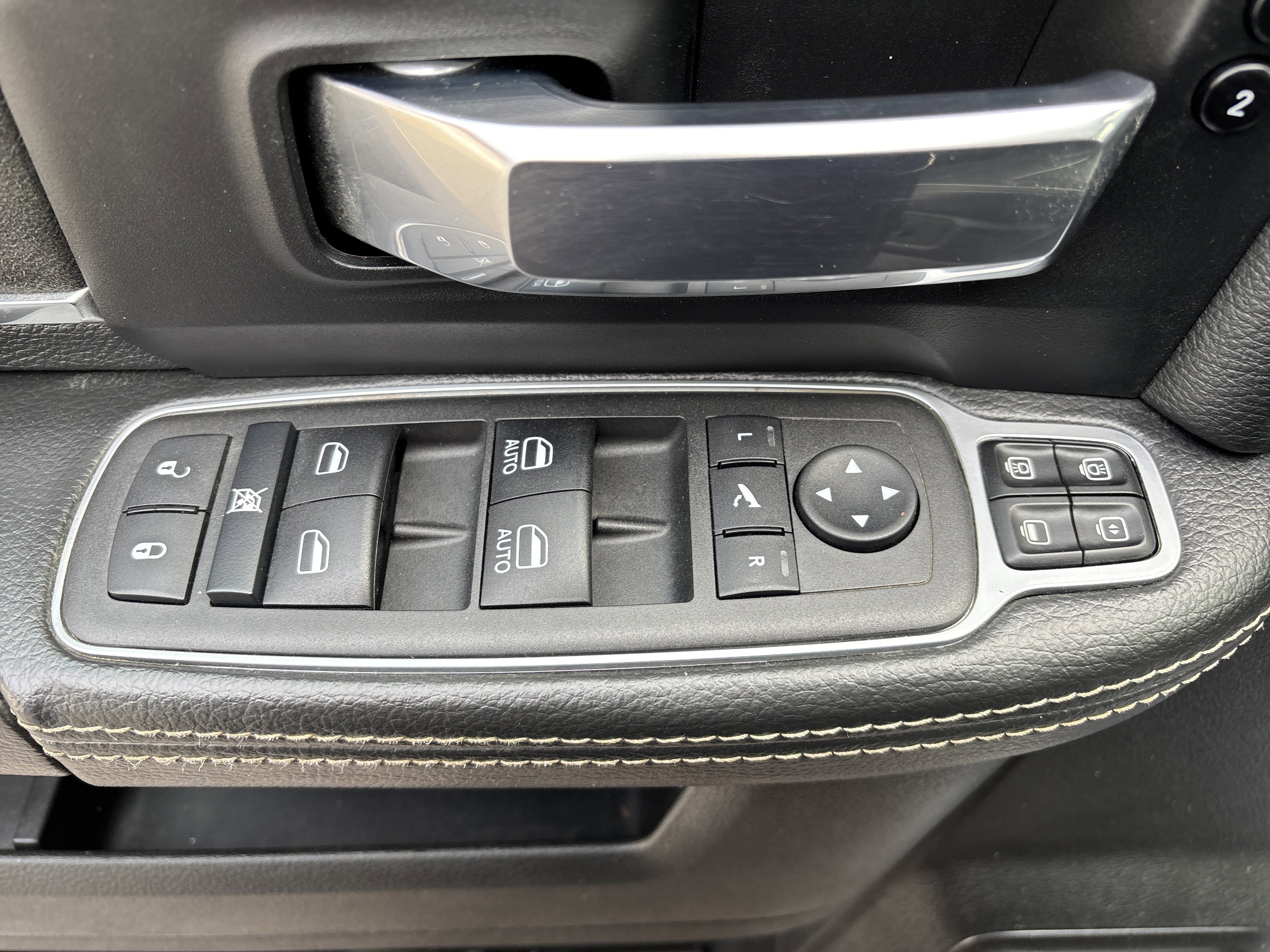 Used 2024 RAM 2500 Laramie w/ Safety Group image 16