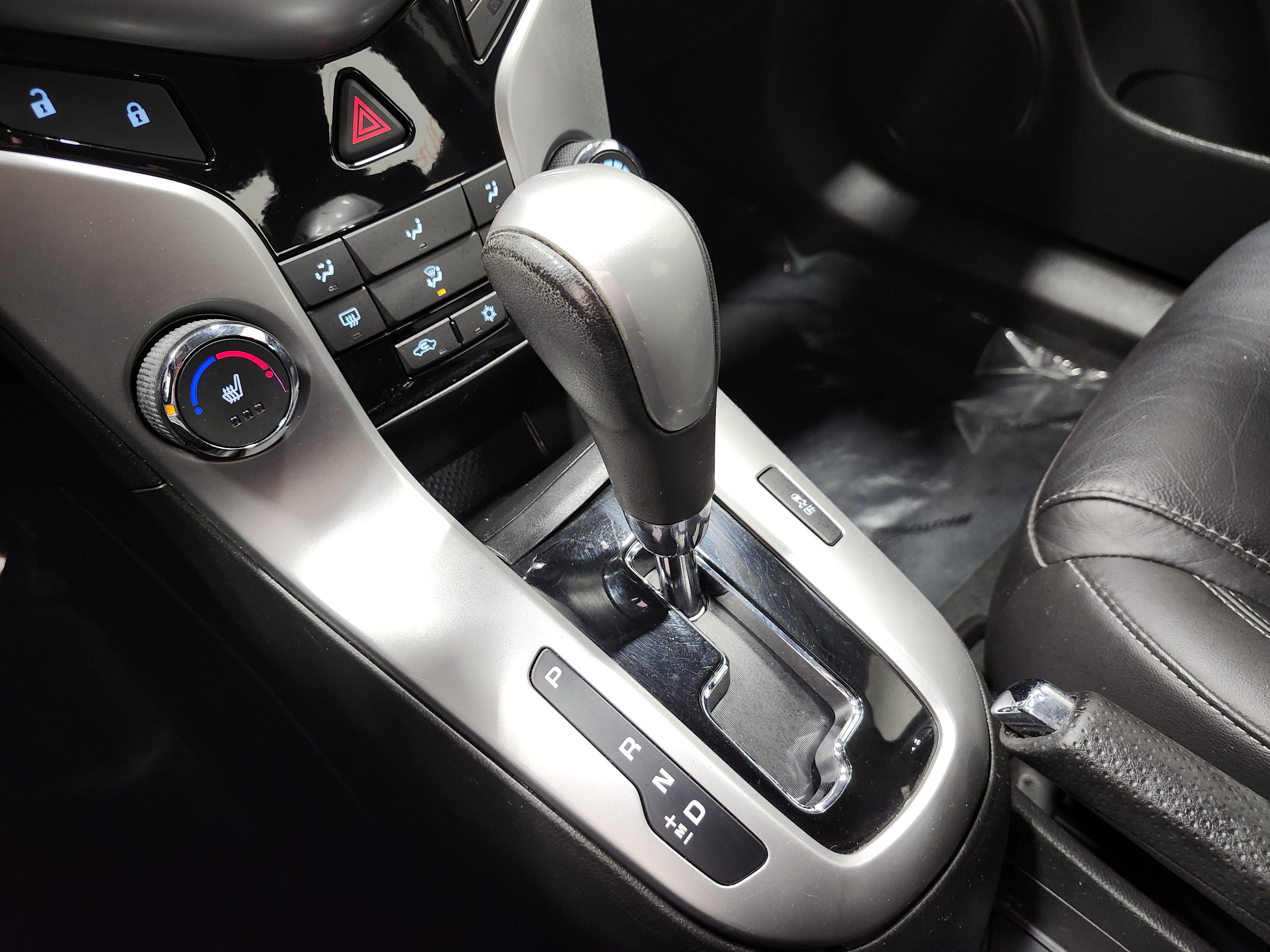 Used 2013 Chevrolet Cruze LT image 29